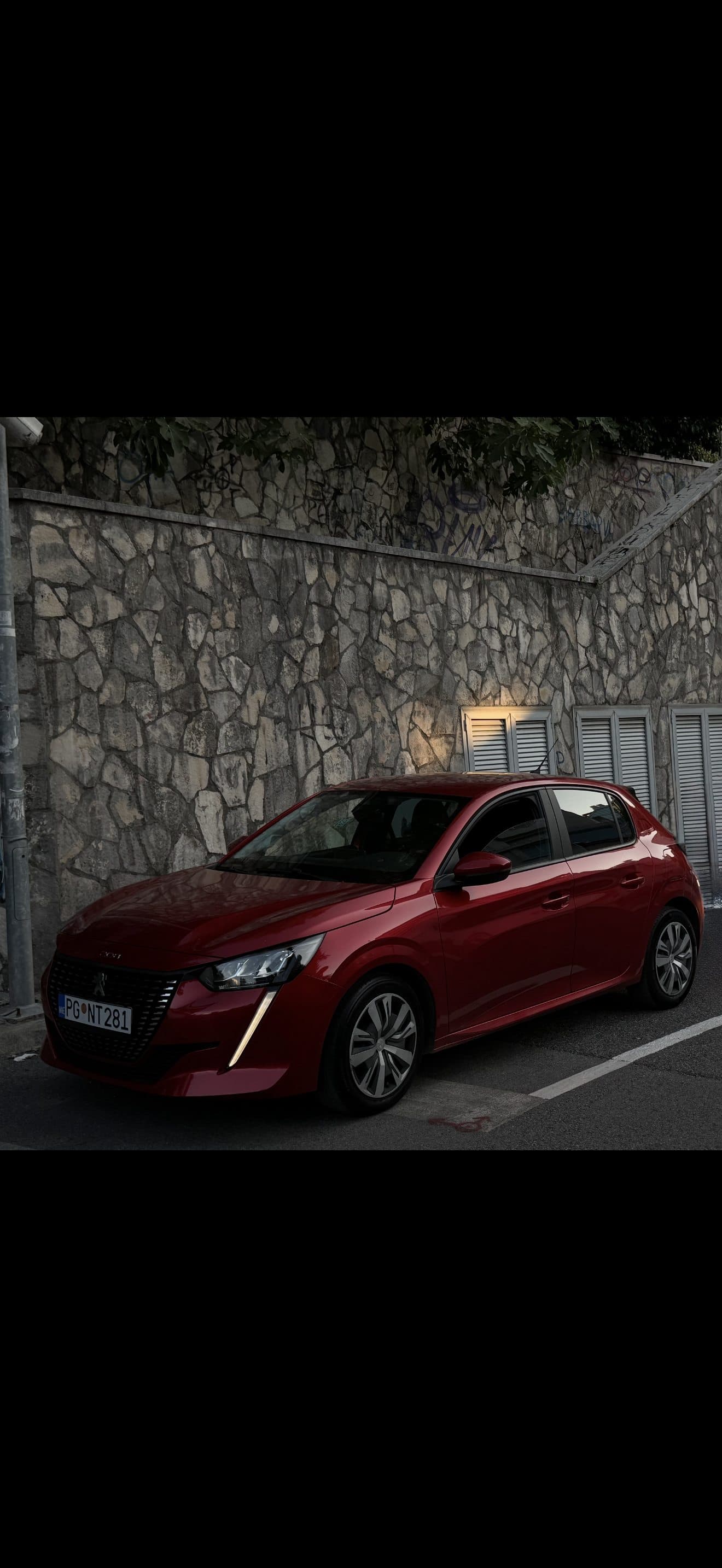 Peugeot 208 2020 - 1