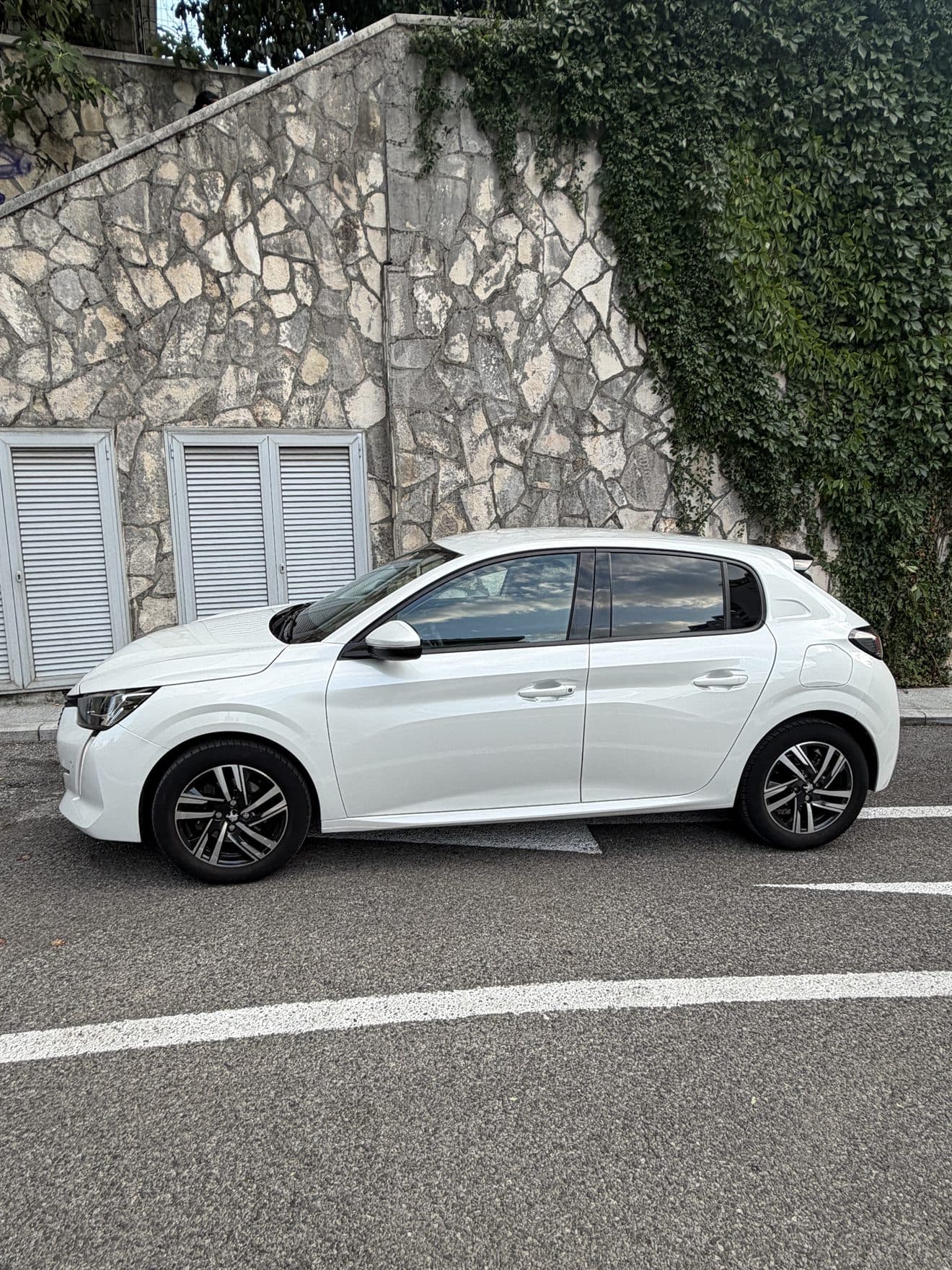 Peugeot 208 2020 - 3